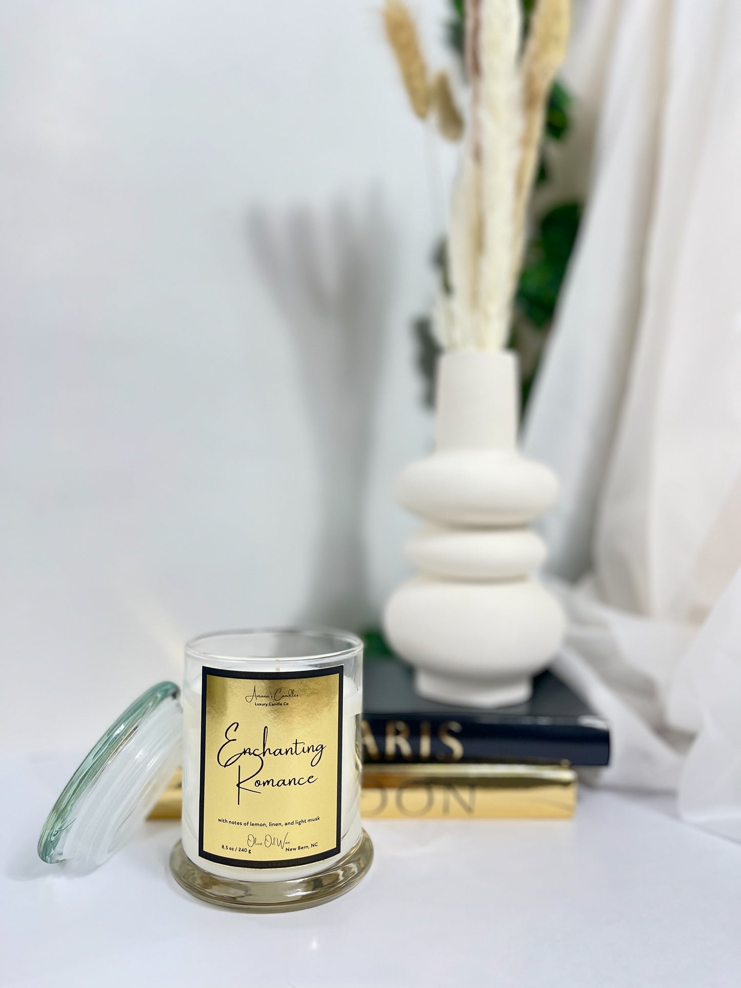 Enchanting Romance Luxury Candle